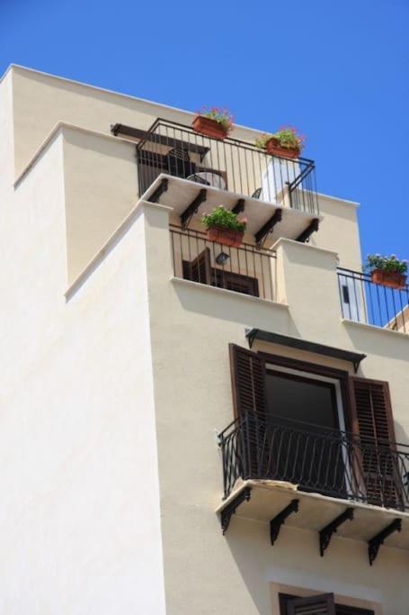 A Terrace In The Heart Of Palermo Διαμέρισμα Εξωτερικό φωτογραφία